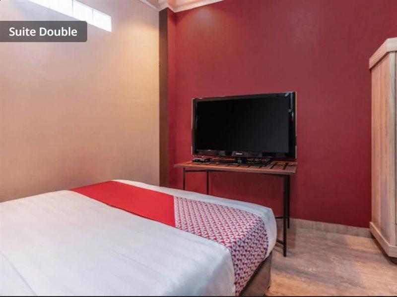 Puspita Homestay Mitra Reddoorz Бекасі Екстер'єр фото