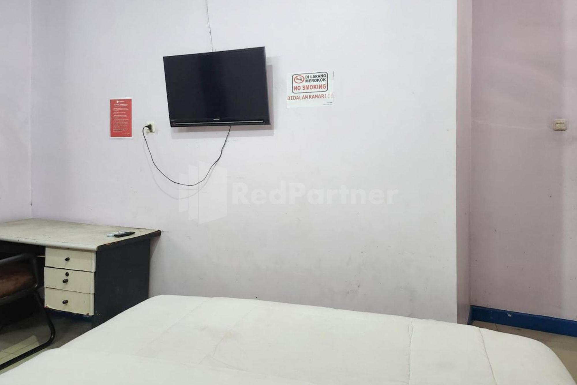 Puspita Homestay Mitra Reddoorz Бекасі Екстер'єр фото
